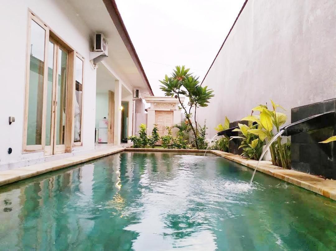 Villa Santika Banjar  Extérieur photo
